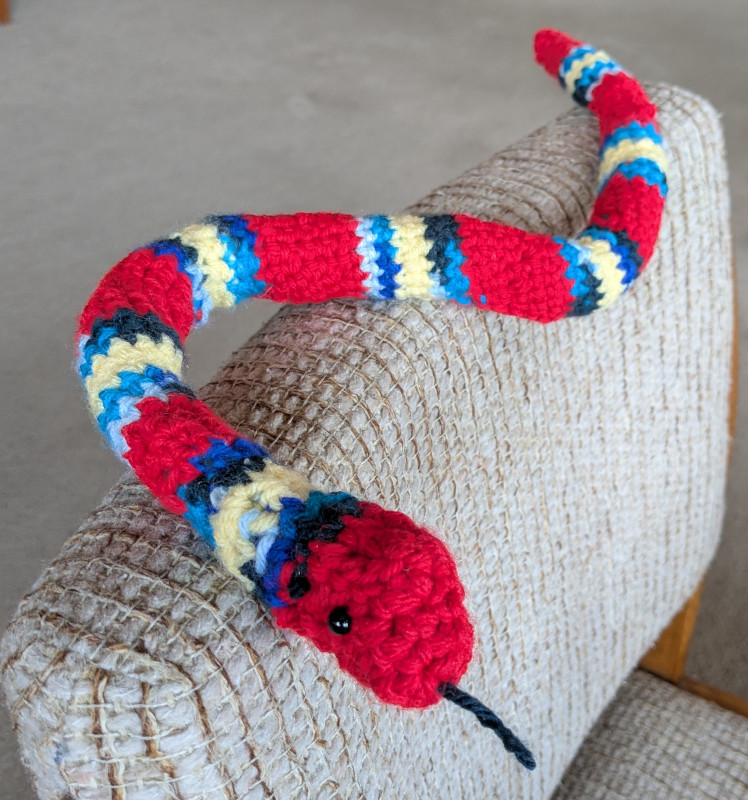 [Crochet kingsnake]